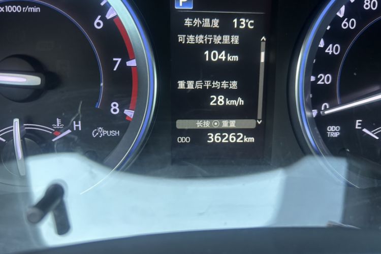 Used Toyota Highlander 2018 2.0T Four-Wheel Drive Luxury Version 7 Seats China VI Standard
