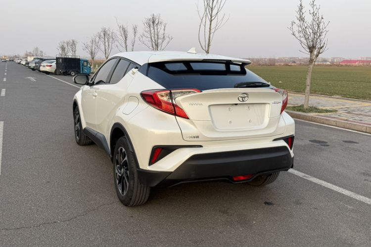 Used Toyota IZOA 2018 2.0L Yichi Version China VI Standard
