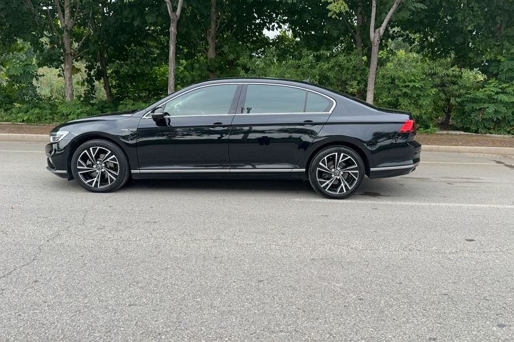 Used Volkswagen Magotan 2021 330TSI DSG 30th Anniversary Edition
