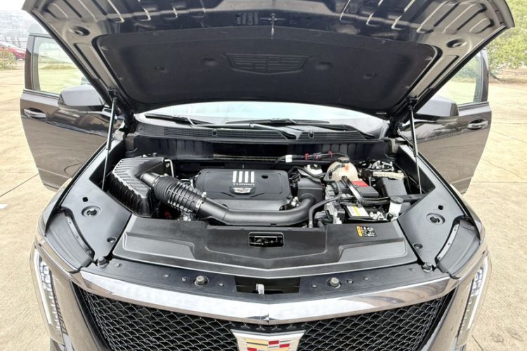 Used Cadillac XT5 2025 2.0T Platinum Edition
