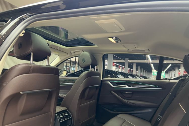 Used BMW 5 Series 2021 Updated Version 525Li Luxury Package
