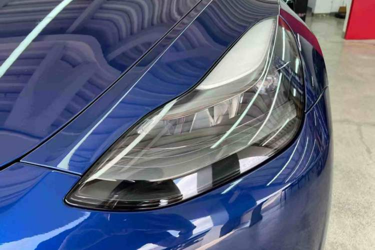 Used Tesla Model Y 2021 Long-Range All-Wheel-Drive Version 3D7
