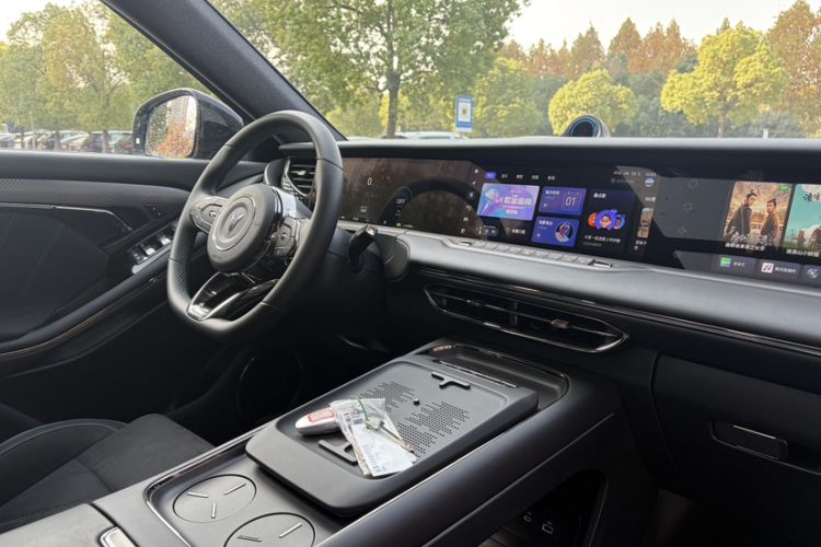 Used VOYAH FREE 2025 318 318 km Rear-Drive Touring Edition
