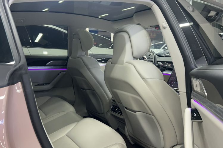 Used NETA S 2022 Extended-Range Version 1160 km Range Rear-Wheel Drive Mid-Grade