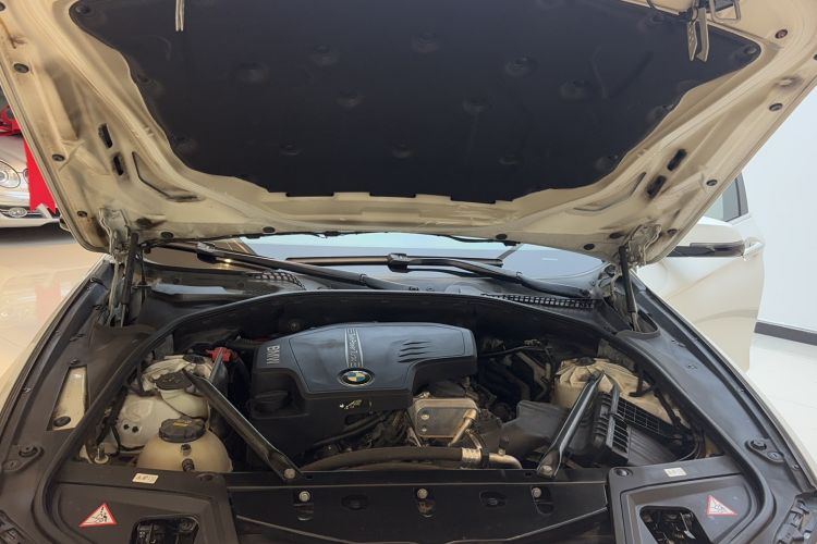 Used BMW 5 Series 2014 525Li Luxury Design Package
