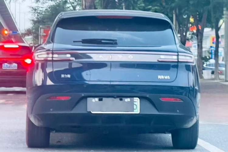 Used Hima AITO M5 2022 Extended-Range Four-Wheel Drive Performance Version
