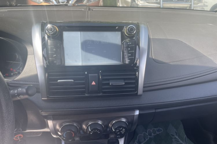 Used Toyota YARiS L 2015 1.5E Automatic Charm Edition
