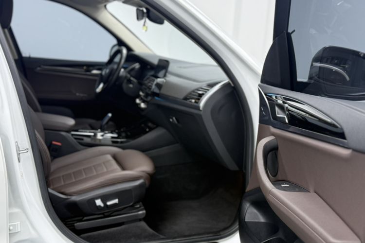 Used BMW iX3 2021 Leading Model