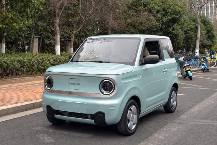 Used Geely Galaxy Panda 2023 Panda Mini 200km Endurance Bear