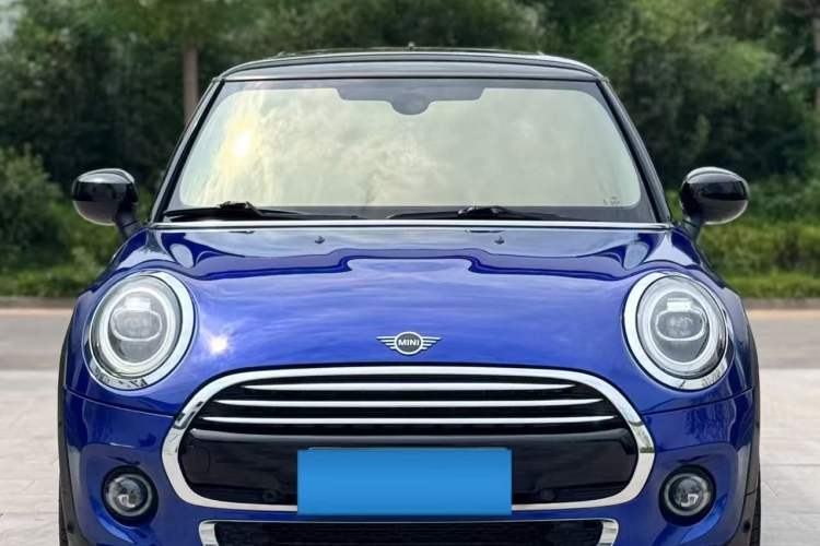 Used  MINI 2019 1.5T COOPER Classic Edition
