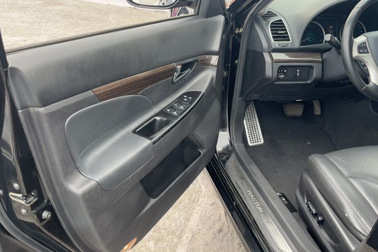 Used Changan Raeton 2014 1.8T Automatic Prestige Anniversary Edition China V Standard