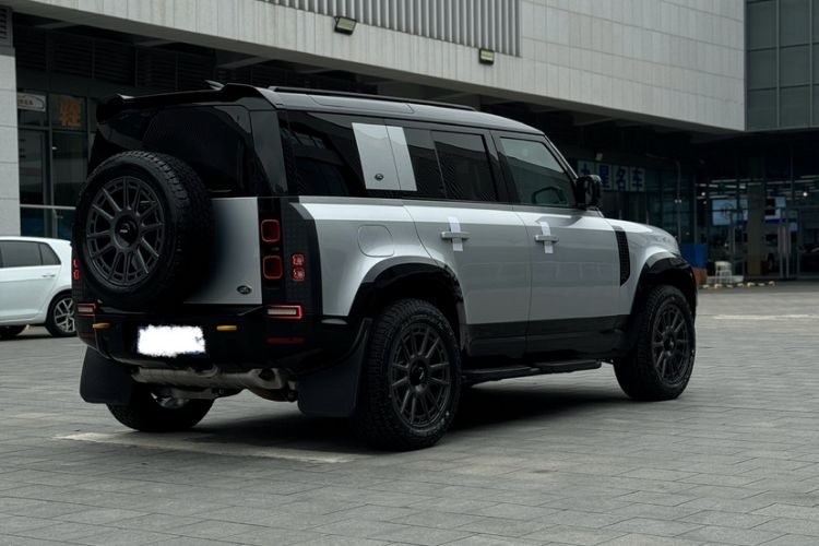 Used Land Rover Defender 2022 110 P400 Dark Edition