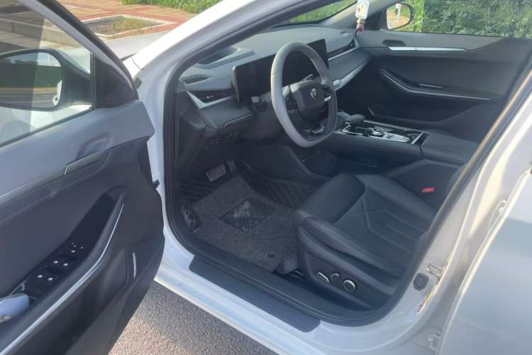 Used Changan Ruicheng PLUS 2023 1.5T DCT Navigation Edition
