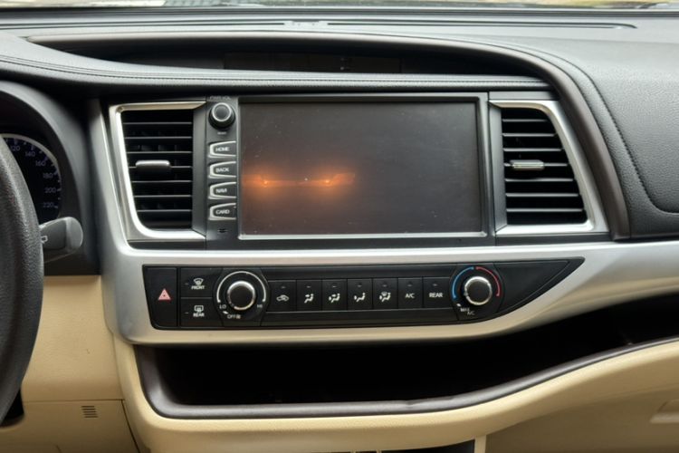 Used Toyota Highlander 2018 2.0T Four-Wheel Drive Elite Edition 7 Seats China VI Standard
