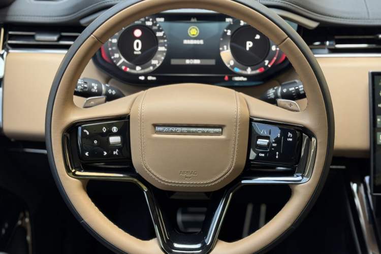 Used Land Rover Range Rover Sport 2024 400PS Dynamic SE
