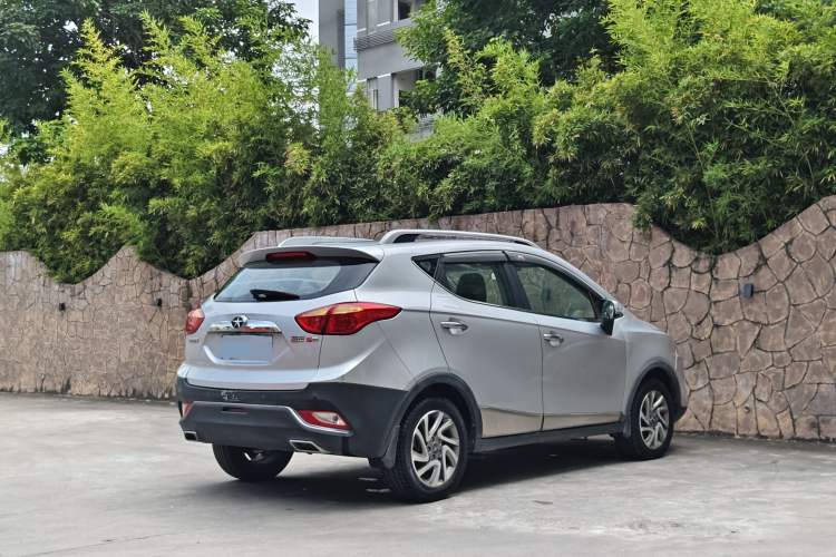 Used  Refine S3 2016 1.5L CVT Luxury Smart Premium Edition