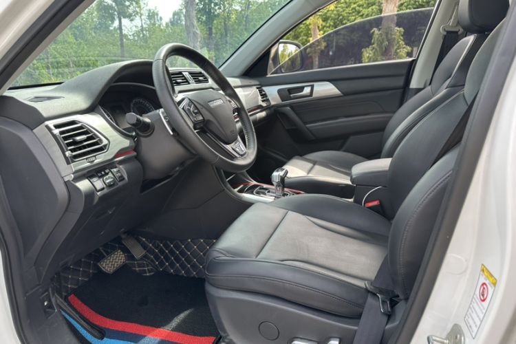 Used Haval H2 2018 Chuanxiang Edition Blue Badge 1.5T Dual-Clutch Two-Wheel Drive ZhiShang Model
