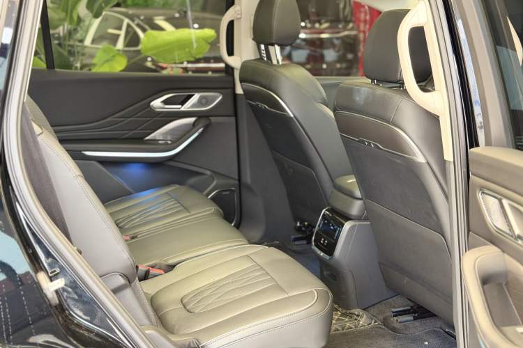 Used Hongqi HS7 PHEV 2024 2.0T PHEV Four-Wheel Drive Flagship Edition 7 Seats