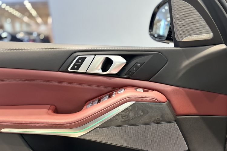 Used BMW X5 2023 xDrive 30Li Luxury M Sport Night Edition Package