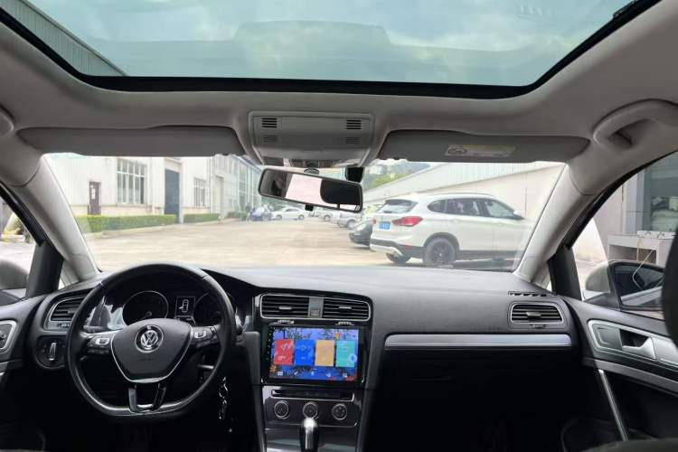 Used Volkswagen Golf 2018 1.6L Automatic Comfort Model
