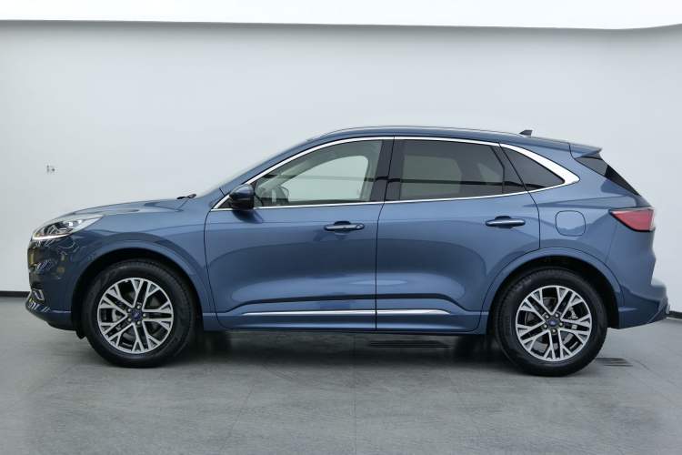 Used Ford Escape 2020 EcoBoost 245 Two-Wheel Drive Smart & Enjoyment Model
