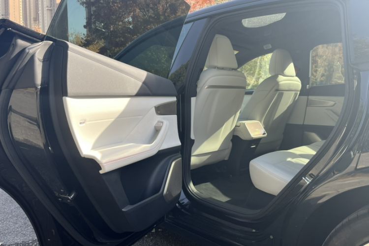 Used ONVO L60 2024 60 kWh All-Wheel Drive