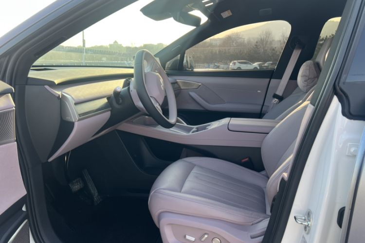 Used ONVO L60 2024 60 kWh Rear-Drive Version