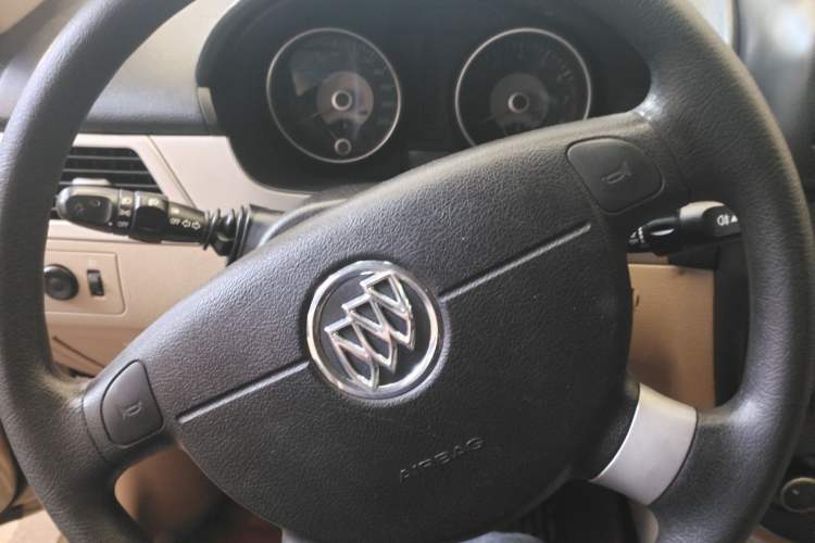 Used Buick Excelle 2013 1.5L Automatic Classic Model
