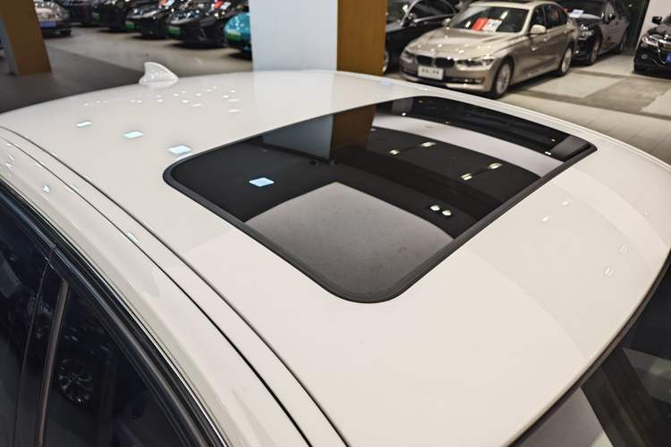 Used BMW 3 Series 2015 320Li Luxury Design Package Premium Edition