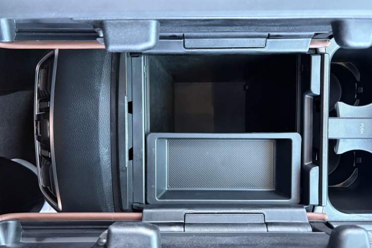 Used Honda UR-V 2020 370TURBO Two-Wheel Drive Luxury Edition
