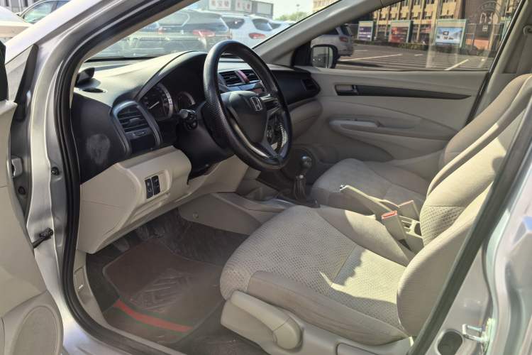 Used Honda City Classic 2012 1.5L Manual Comfort Edition
