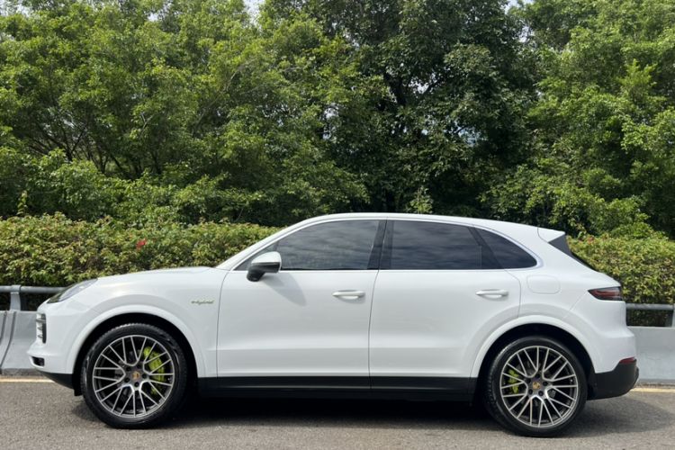 Used Porsche Cayenne E-Hybrid 2023 Cayenne E-Hybrid 2.0T Platinum Edition