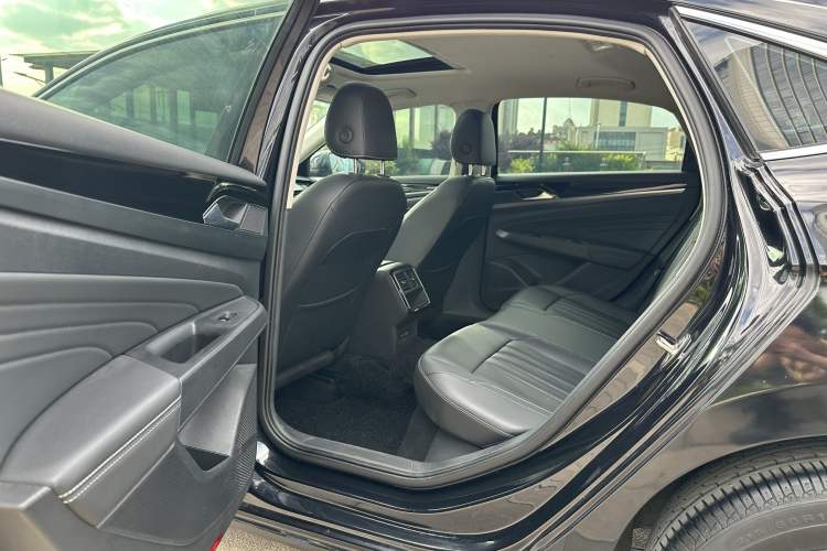 Used Volkswagen Passat 2022 280TSI Business Edition
