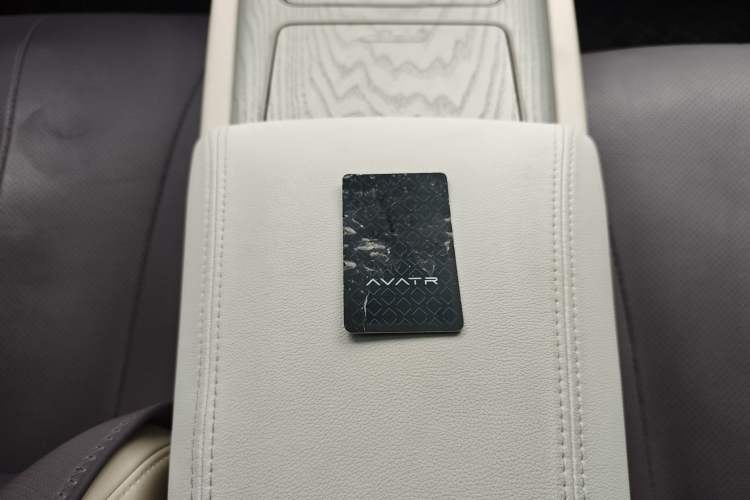 Used  12 2024 700 Three-Laser Rear-Wheel Drive Luxury Edition