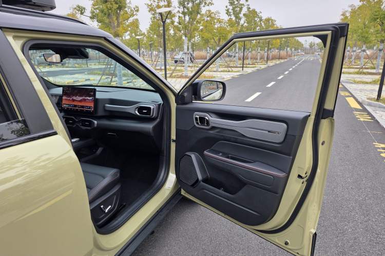 Used Geely Auto Cowboy 2025 1.5TD Fun-Offroad Version