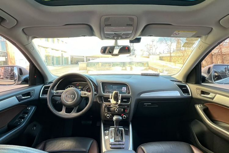 Used Audi Q5 2017 Plus 40 TFSI Technology Model
