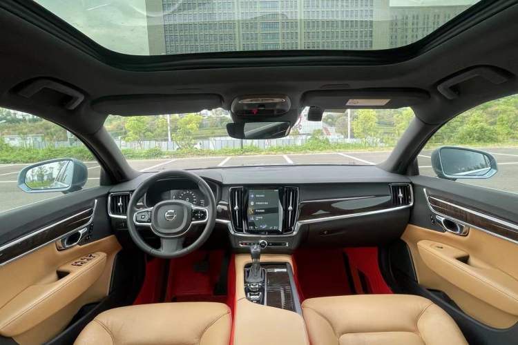 Used Volvo S90 2018 T4 Zhiyuan Edition
