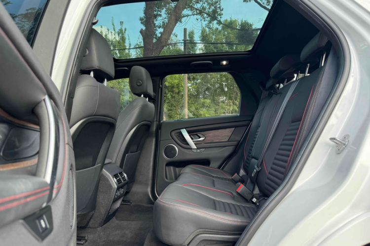 Used Land Rover Discovery Sport 2020 249 PS R-Dynamic Performance Tech Edition 7 Seats
