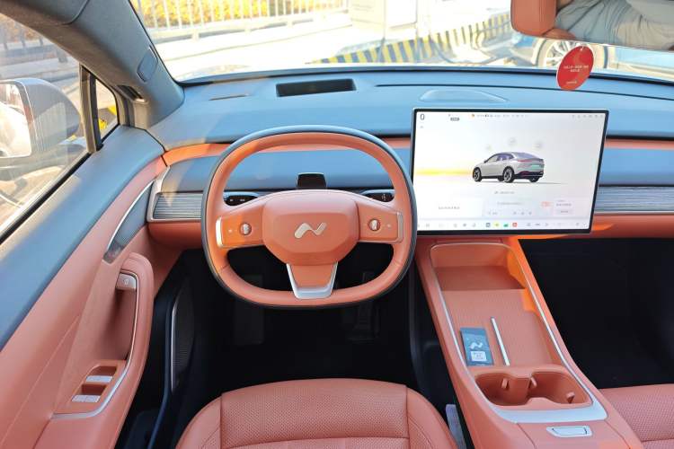 Used ONVO L60 2024 60 kWh Rear-Drive Version
