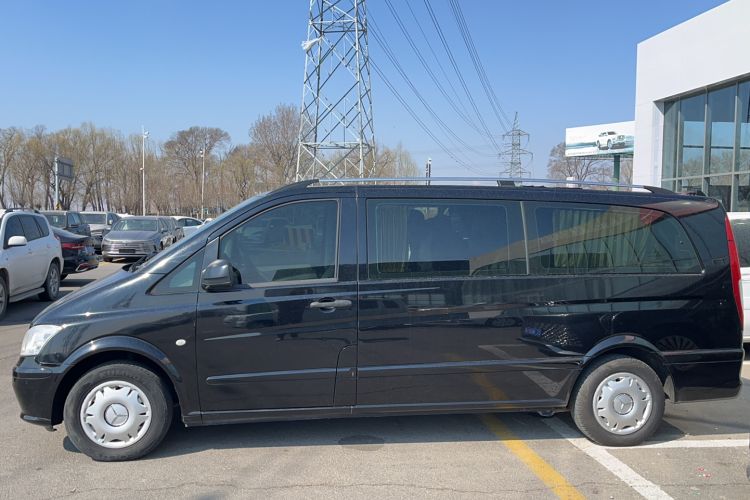 Used Mercedes-Benz Vito 2011 2.5L 7-seater executive version