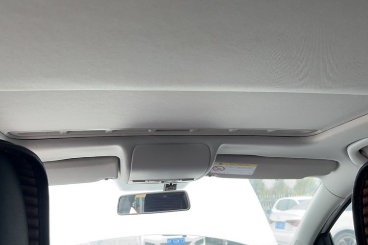 Used Volkswagen Polo 2016 1.6L Automatic Comfort Model
