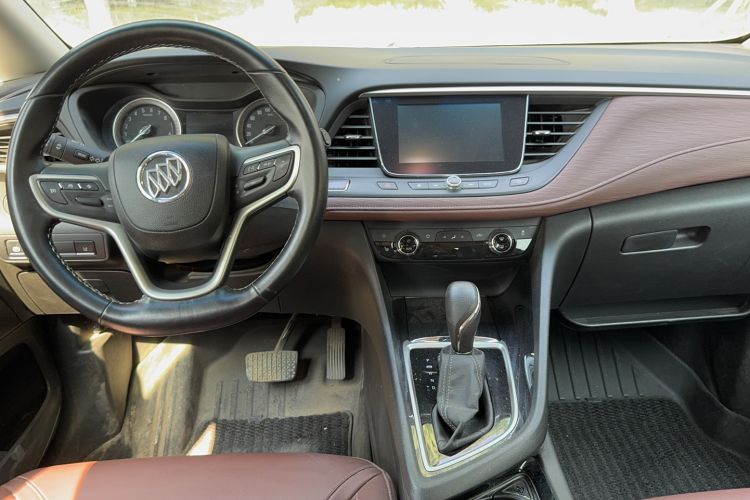 Used Buick GL6 2018 18T 6-Seater Luxury Model
