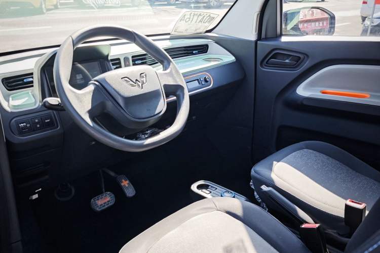 Used Wuling Hongguang MINIEV 2020 Freedom Version Lithium Iron Phosphate
