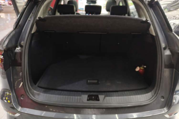 Used BYD Song Pro New Energy 2019 DM 1.5T Four-Wheel Drive High-Energy Version
