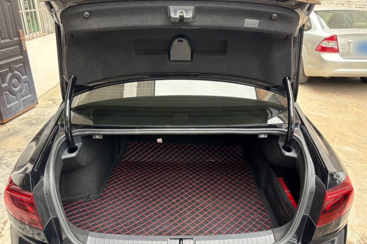 Used Volkswagen Magotan 2023 2 Million Units Commemorative Edition 330TSI DSG Luxury Version