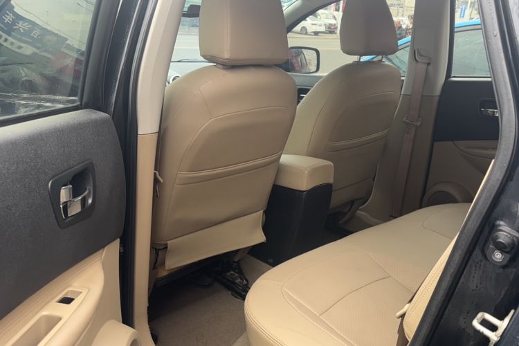 Used Nissan Qashqai 2012 1.6XE Wind 5MT 2WD
