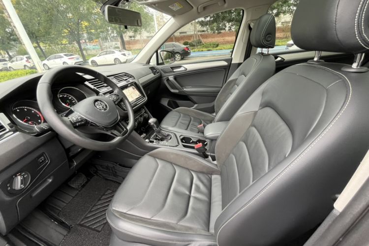 Used Volkswagen Tiguan L 2019 330TSI Automatic Two-Wheel Drive Panoramic Comfort Edition China V Standard
