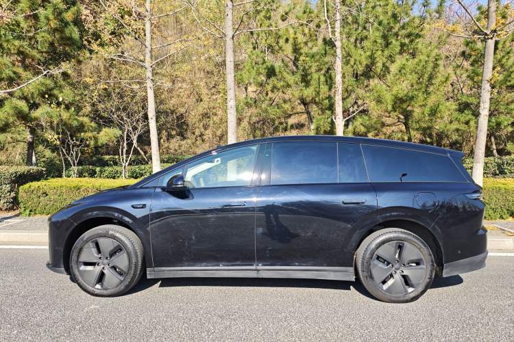 Used Li Auto Li Auto i8 2025 Standard Edition