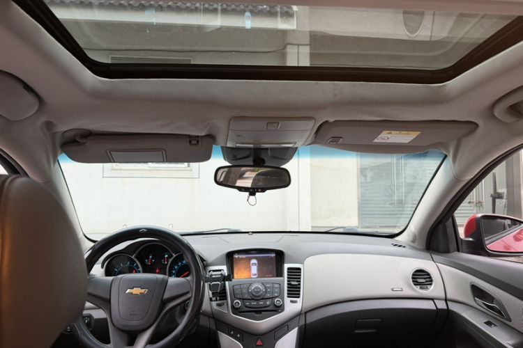 Used Chevrolet Cruze 2013 1.8L SE AT
