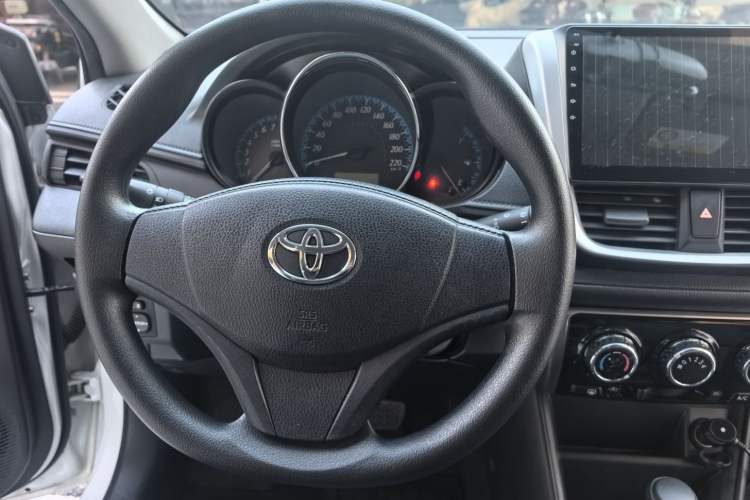Used Toyota YARiS L 2019 1.5E CVT Dynamic Edition China VI compliant
